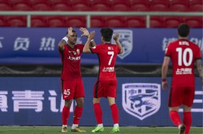 lol赛事直播关于中超今晨走向成谜；北京国安门线救险；球迷炸锅；赛季目标并未改变的信息