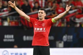 lol注册平台上海海港训练开放日，冲刺阶段复出首秀引欢呼，中超在即，赛程密集仍需轮换的简单介绍