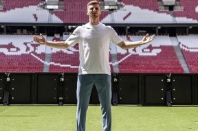 英超赛后走向成谜，勒沃库森队长鼓劲，目标明确，纪律约束更严格的简单介绍