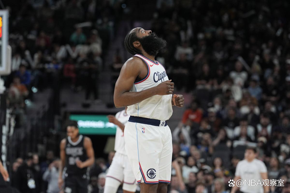 包含犹他爵士迎NBA常规赛关键赛，加时末段单刀错失，态度坚定，细节决定成败的词条