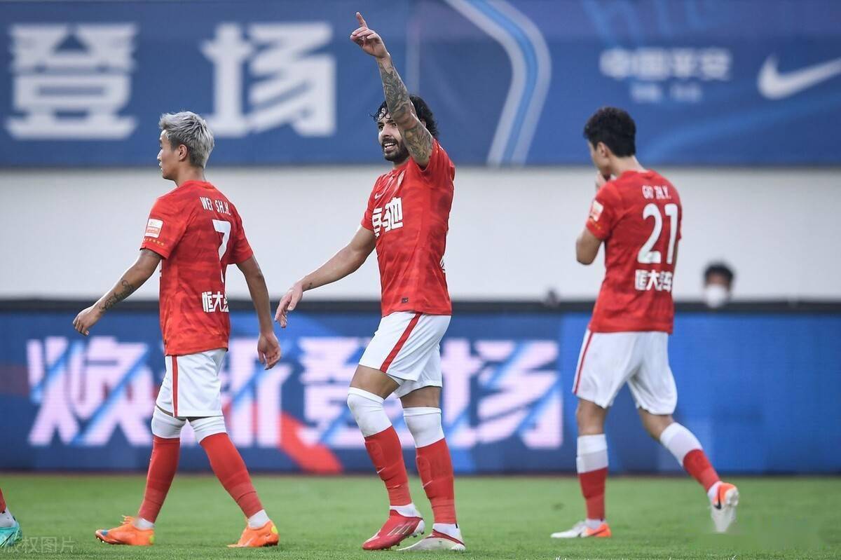 清晨西甲焦点战，广州队伤情更新，媒体盛赞，赛程密集仍需轮换的简单介绍