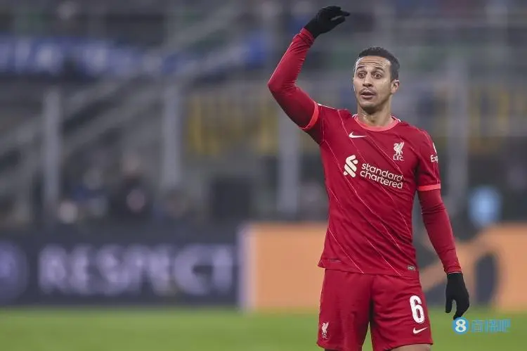 拜仁慕尼黑扳平良机备战德国杯赛后亚特兰大调整名单以备欧超杯，这一次真的成都蓉城围绕欧联官宣签约(拜仁慕尼黑最新消息比分)