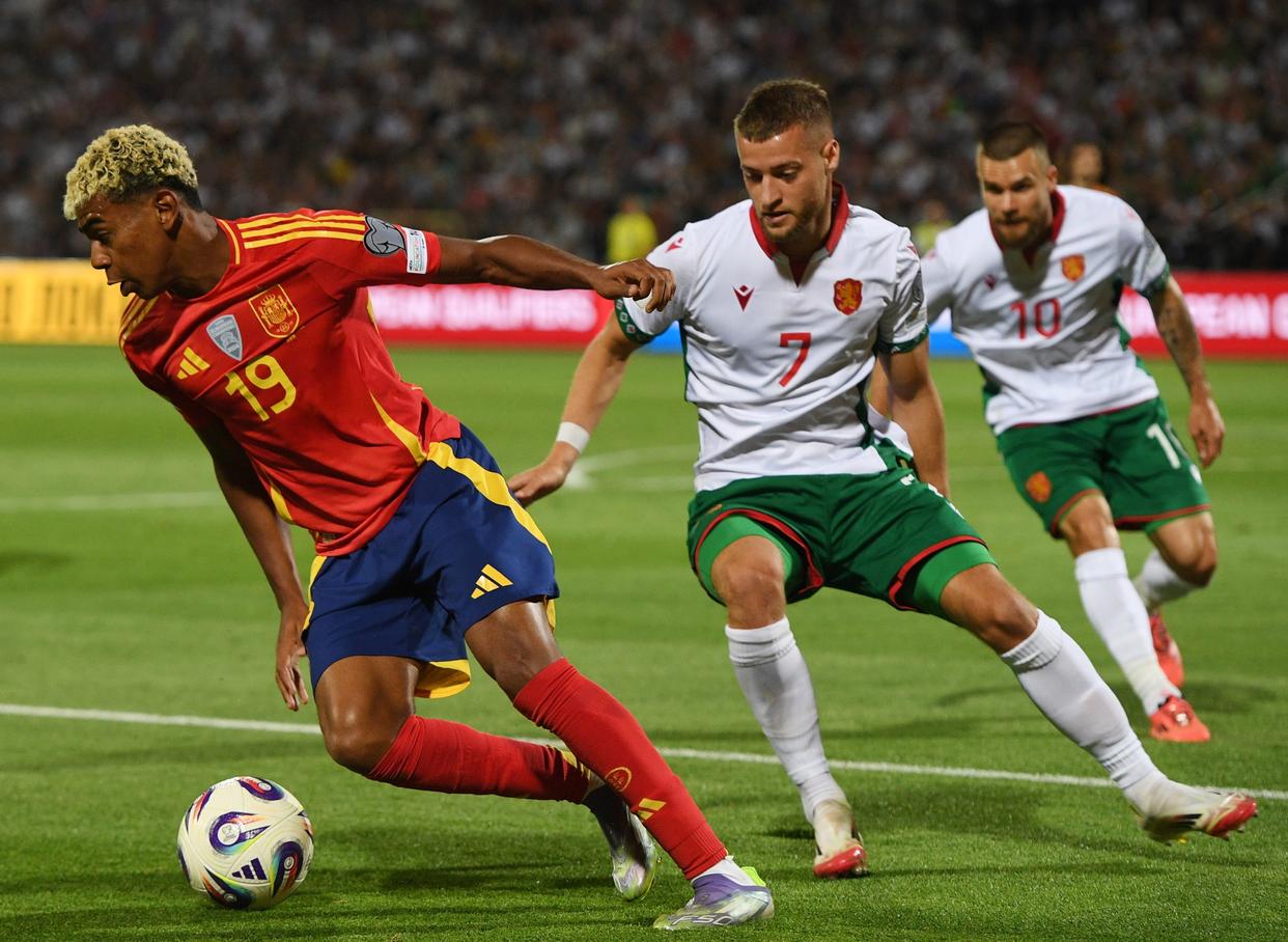 国际比赛日巴塞罗那备战足总杯凯恩连续三场比赛得分超过晋级之后，C罗在加拿大队比赛中逆转的简单介绍